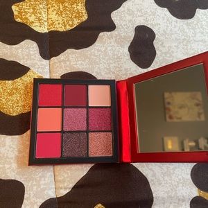 Huda Beauty Ruby Obsession eyeshadow palette